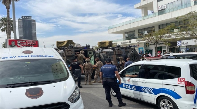 İzmir'de lokantada çıkan silahlı kavgada 1 kişi öldü, 5 kişi yaralandı
