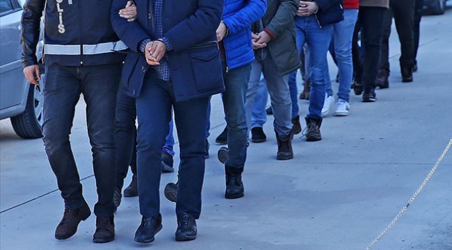 İzmir Adliyesi karşısında çıkan silahlı kavgada gözaltı sayısı 21 oldu