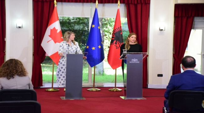 Kanada Dışişleri Bakanı Joly, Arnavutluk'u ziyaret etti