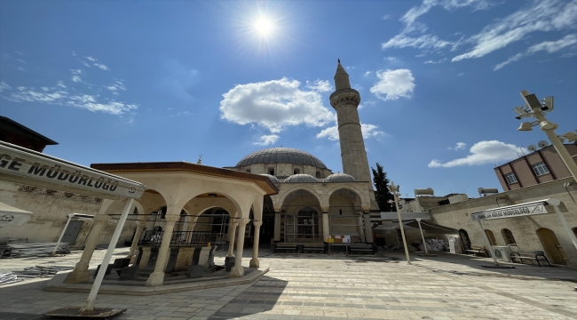 Kilis'in depremzede eserlerinde restorasyon çalışmaları başladı