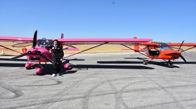 Pilotluk hayalini gerçekleştiren 18 yaşındaki Nisa Naz, gökyüzü sevdalılarını eğitecek