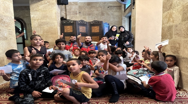 Sadakataşı Derneğinden okula gidemeyen Lübnan'daki mülteci çocuklara eğitim yardımı