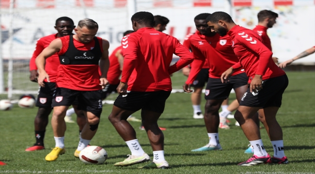 Samsunspor'un santrforu Dimata: "Hedefim Avrupa'nın en iyi forvetlerinden biri olmak"