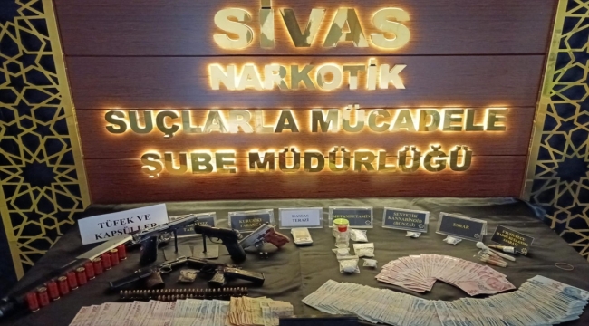 Sivas'ta uyuşturucu operasyonunda 2 şüpheli tutuklandı