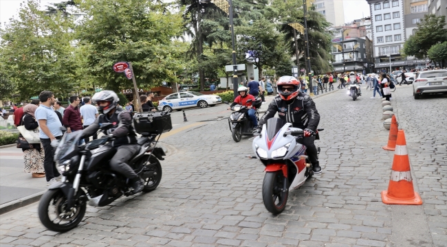 Trabzon'da motosiklet tutkunları gaziler için kenti turladı 