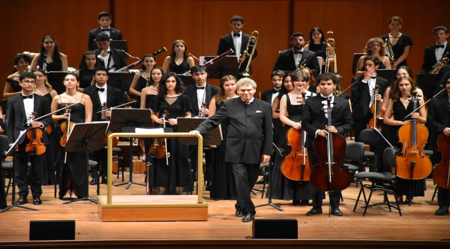 Türkiye Gençlik Filarmoni Orkestrası, Roma'da verdiği konserle beğeni topladı