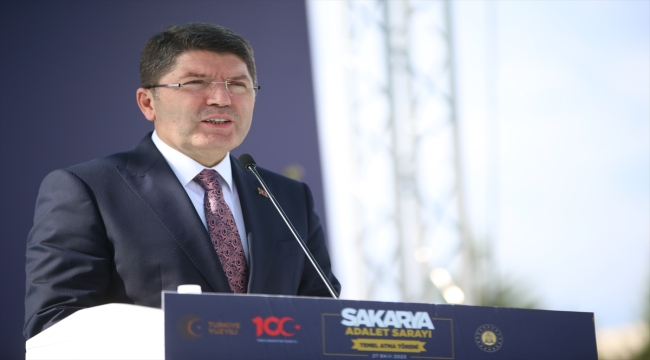 Adalet Bakanı Tunç, Sakarya'da yeni adliye binasının temel atma töreninde konuştu