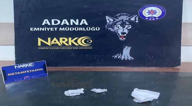 Adana'da uyuşturucu operasyonunda yakalanan 2 zanlı tutuklandı