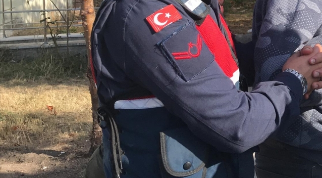 Ankara İl Jandarma Komutanlığınca yürütülen operasyonlarda çok sayıda şüpheli yakalandı