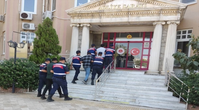 Aydın'da göçmen kaçakçılığı yaptığı öne sürülen 3 şüpheli tutuklandı