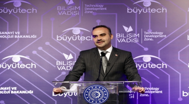 Bakan Kacır, Türkiye'nin ilk kamera sistemleri üretim tesisinin açılışına katıldı
