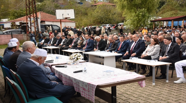 Bakan Tunç, Amasra'da maden ocağındaki patlamada ölen işçiler için okutulan mevlide katıldı