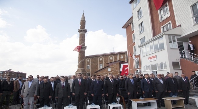 Bitlis'te şehidin vasiyeti üzerine yaptırılan cami ve Kur'an kursu hizmete açıldı