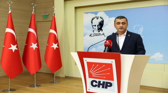 CHP Genel Başkan Yardımcısı Erdem, basın toplantısında konuştu