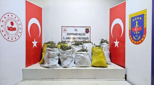 Diyarbakır'da uyuşturucu operasyonlarında 445 kilogram esrar ele geçirildi