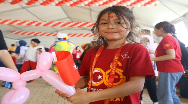 Galatasaray Kulübü, Cumhuriyet'in 100. yılını Kahramanmaraş'ta depremzede çocuklarla kutladı