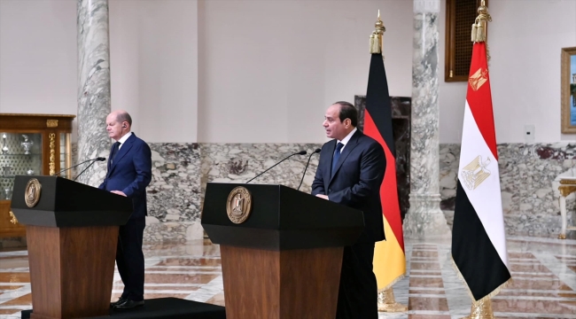 Mısır Cumhurbaşkanı Sisi: "Filistinlilerin topraklarından sürülmesini reddediyoruz"