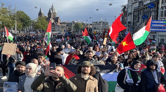 Hollanda'da Filistin'e destek gösterisinde 3 kişi gözaltına alındı 