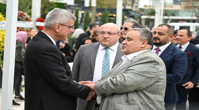 İstanbul İl Sağlık Müdürü Memişoğlu'nun annesinin cenazesi toprağa verildi