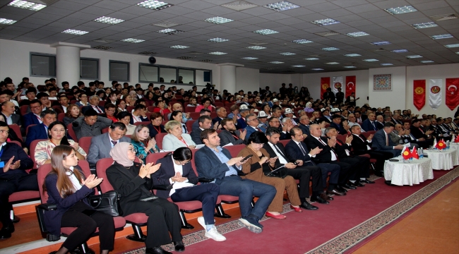 Kırgızistan'da 12. Uluslararası Türk Halkları Geleneksel Spor Oyunları Sempozyumu düzenlendi