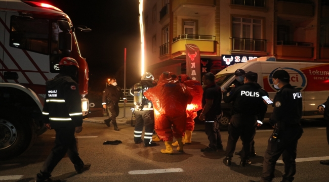 Kocaeli bir dükkanda meydana gelen patlama hasara neden oldu