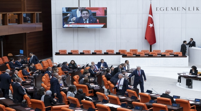 Saadet Partisinin Genel Kuruldaki yer sorunu Devlet Bahçeli'nin devreye girmesiyle çözüldü