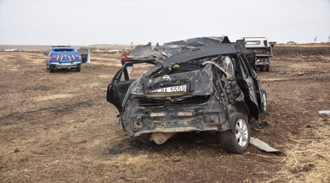 Şanlıurfa'da şarampole devrilen otomobildeki 7 kişi yaralandı