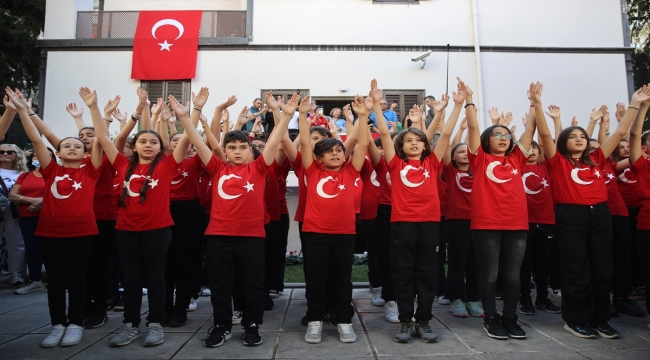 Selanik'teki Atatürk Evi'nde, Türkiye Cumhuriyeti'nin 100. yılı dolayısıyla tören düzenlendi