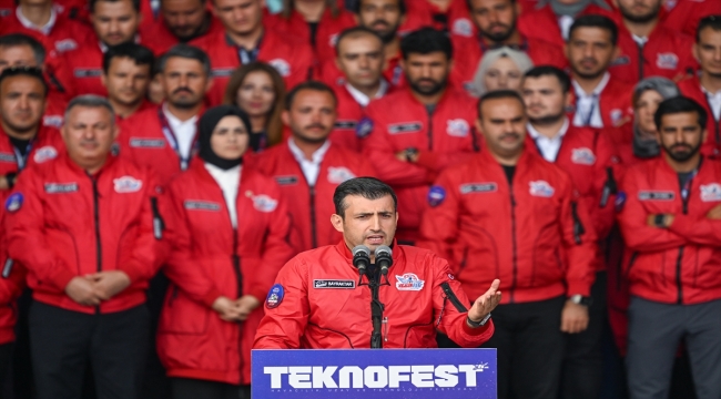 T3 Vakfı Mütevelli Heyeti Başkanı Selçuk Bayraktar, TEKNOFEST İzmir'in kapanış töreninde konuştu