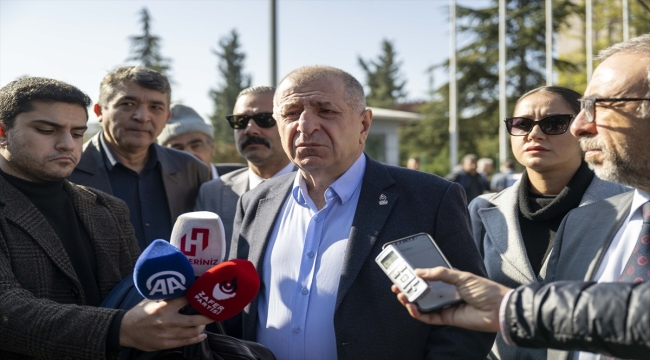 Zafer Partisi Genel Başkanı Özdağ, Ankara Adliyesi önünde basın açıklaması yaptı