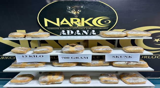 Adana'da çekyata gizlenmiş 13 kilo 700 gram skunk ele geçirildi