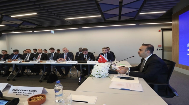 Bakan Kacır, DEİK/Dijital Teknolojiler İş Konseyi İstişare Toplantısı'na katıldı: