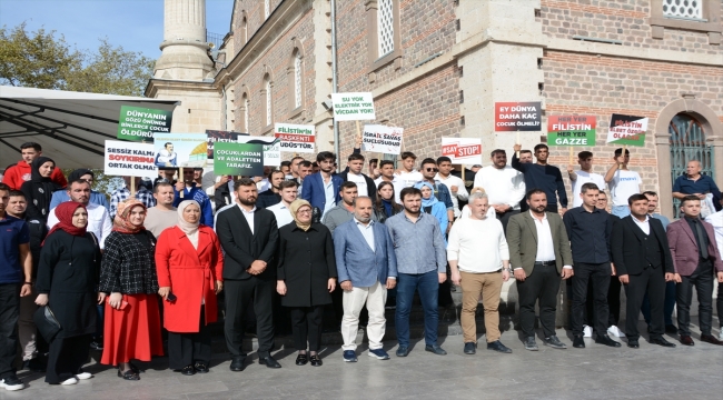 Balıkesir'de AK Parti'li gençler İsrail'i protesto etti