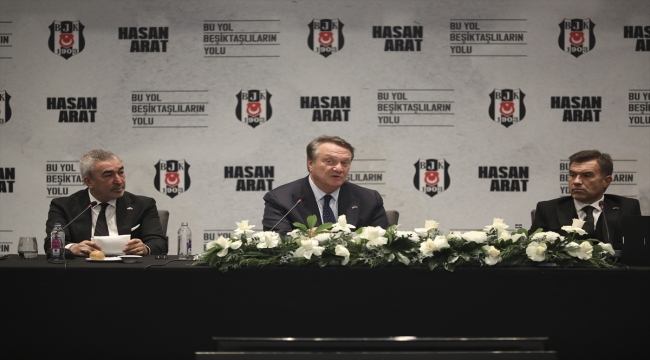 Beşiktaş'ta başkan adayı Hasan Arat, Samet Aybaba ile Feyyaz Uçar'ı basına tanıttı