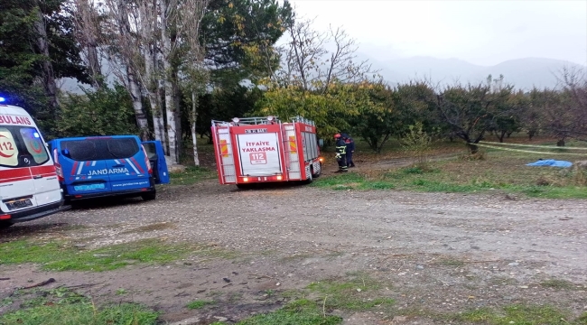 Bursa'da su kanalına çarpan otomobilin sürücüsü öldü