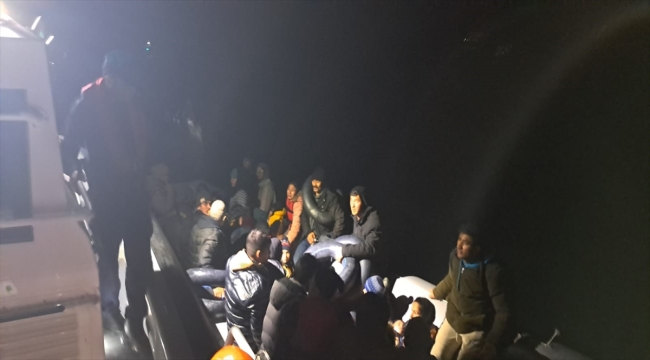 Çanakkale'nin Ayvacık ilçesi açıklarında 101 düzensiz göçmen yakalandı
