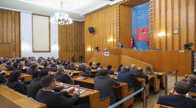 CHP'de milletvekilleri ve il başkanlarının katılımıyla kapalı grup toplantısı yapıldı