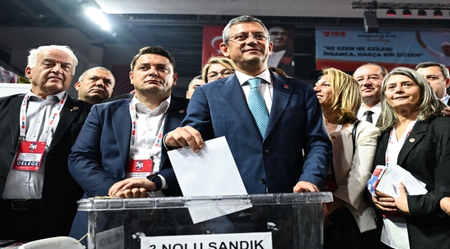 CHP'nin 38. Olağan Kurultayı'nda PM ve YDK seçimleri için oy verme işlemi başladı
