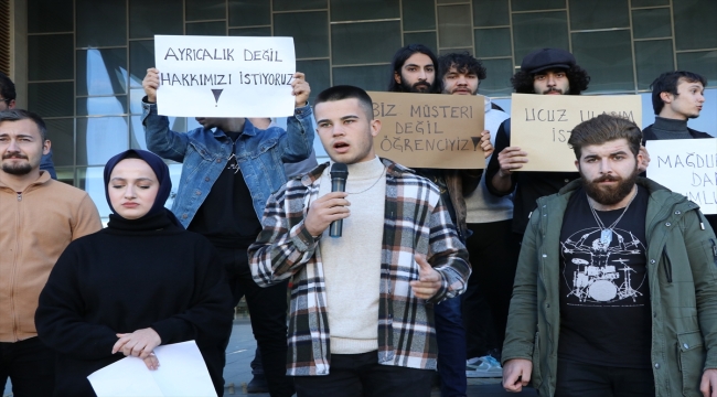 Edirne'de üniversite öğrencileri toplu ulaşım zamlarını protesto etti