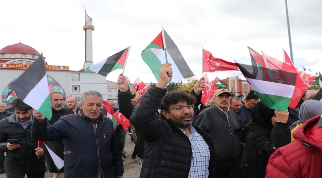 Erzurum'da akademisyen ve öğrenciler Filistin'e destek için yürüdü 