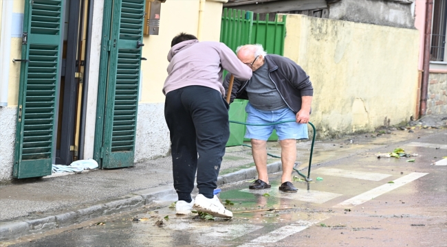 İtalya'da olumsuz hava koşulları nedeniyle 5 kişi öldü