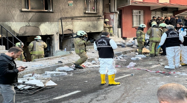 Küçükçekmece'de 5 katlı binada meydana gelen patlamada bir kişi öldü, 5 kişi yaralandı