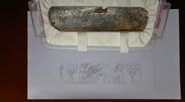 Hattuşa Antik Kenti'nde fil dişinden yapılmış 2 bin 800 yıllık süsleme parçası bulundu