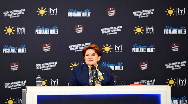 İYİ Parti Genel Başkanı Akşener partisinin İstanbul'daki istişare toplantısında konuştu