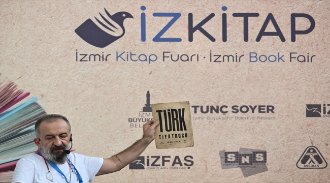 İzmir Kitap Fuarı kapsamında "100. Yıl Özel Müzayedesi" yapıldı