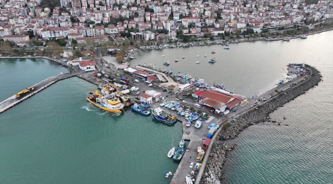 Karadeniz Ereğli'deki fırtına balıkçıları da etkiledi