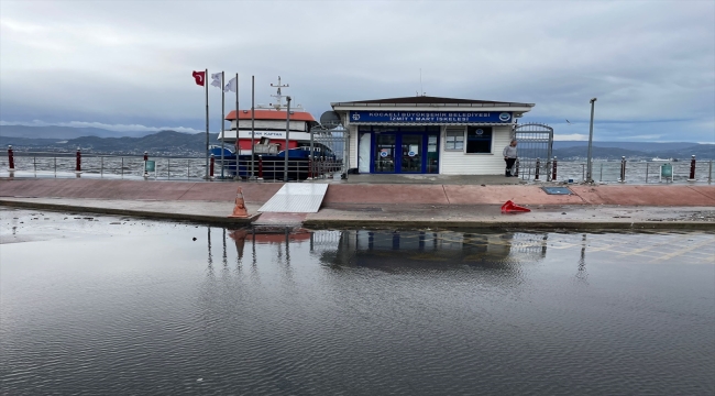 Kocaeli'de vapur seferleri olumsuz hava koşulları nedeniyle iptal edildi