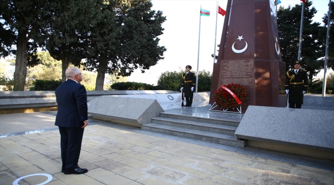 Milli Savunma Bakanı Yaşar Güler, Azerbaycan'da Türk şehitliğini ziyaret etti