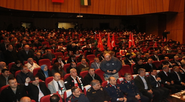 TBMM Milli Savunma Komisyonu Başkanı Akar, Kayseri'de sempozyumda konuştu