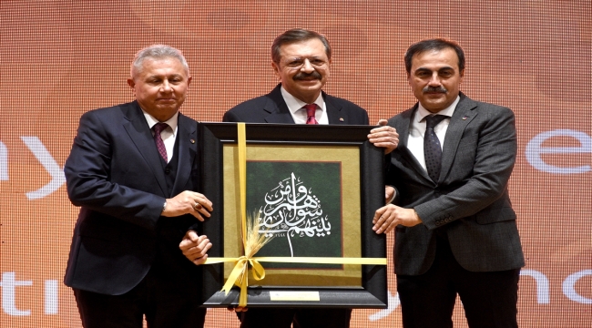 TOBB Başkanı Hisarcıklıoğlu "Hayatın İlerisi" panelinde konuştu